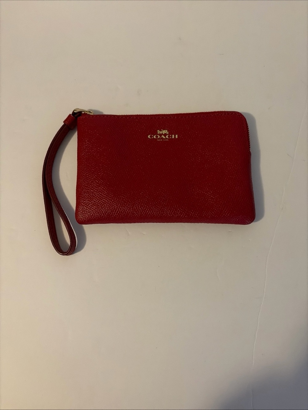 Coach Corner Zip Wristlet F58032 1941 Red Crossgrain Leather EUC